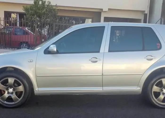 Volkswagen Golf 2000 1.6