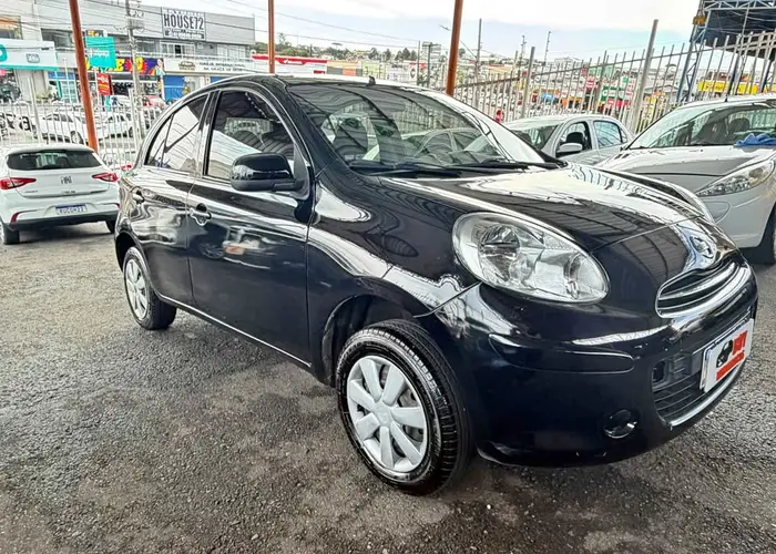Nissan Marchi 2012 1.0