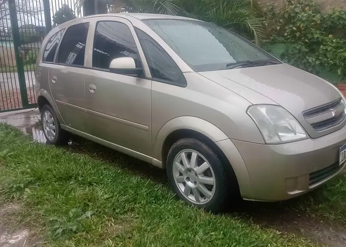 Chevrolet Meriva 2012 Max 1.4 Econômica.