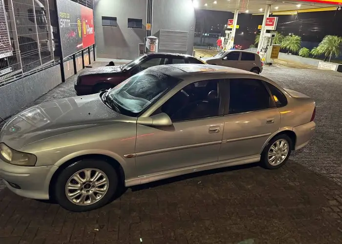 Chevrolet Vectra 2000 Cd 2.2 Automático