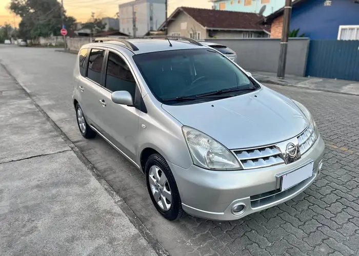Nissan Livinia 2012 Sl 1.8 25.900 00