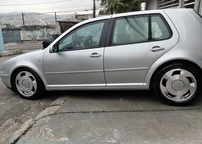 Volkswagen Golf 2004 2.0