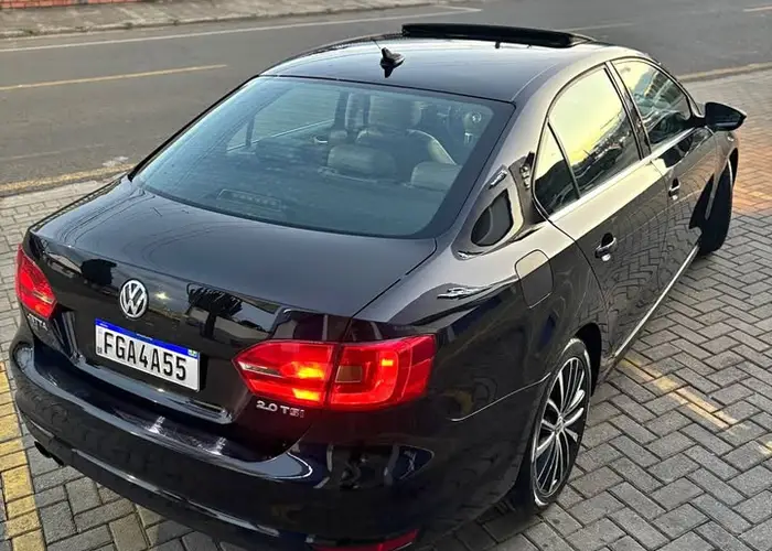 Volkswagen Jetta 2014 Tsi 211cv 2.0