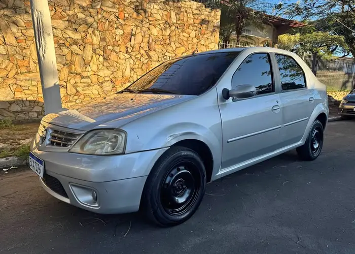 Renault Logan 2009 1.6