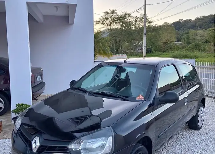 Renault Clio 2013 1.0