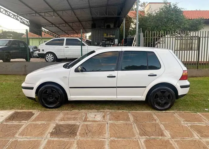 Volkswagen Golf 2003 1.6