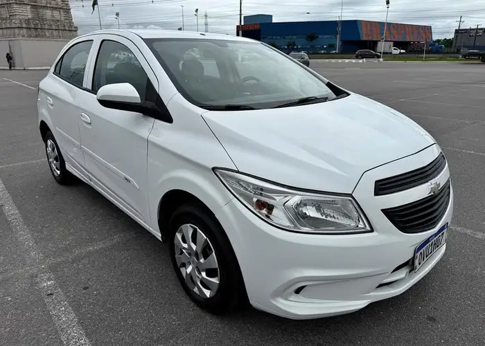 Chevrolet Onix 2015 Lt 1.0 Flex