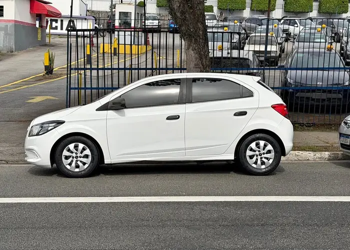 Chevrolet Onix 2019 1.0