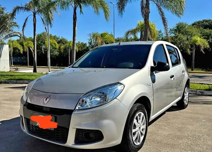 Renault Sandero 2013 1.0