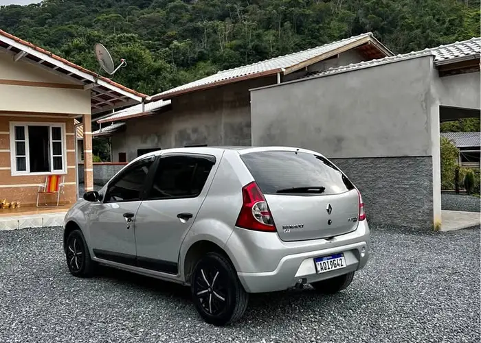 Renault Sandero 2009 1.0