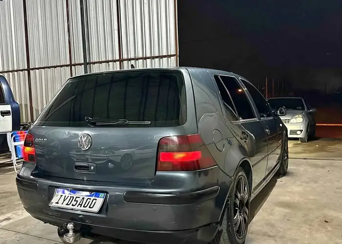 Volkswagen Golf 2002 1.6