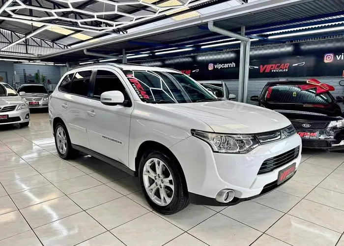 Mitsubishi Outlander 2015 2.0