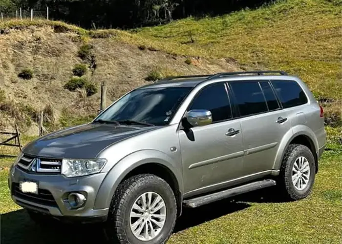 Mitsubishi Pajero 2015 3.2