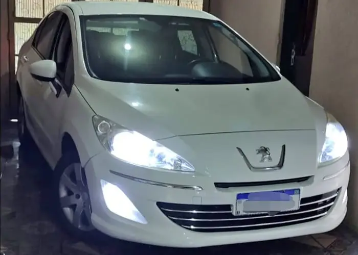 Peugeot 408 2014 1.4