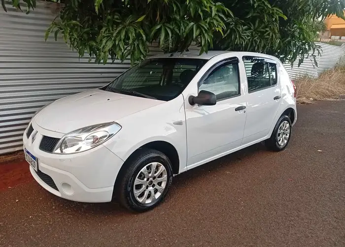 Renault Sandero 2011 1.0
