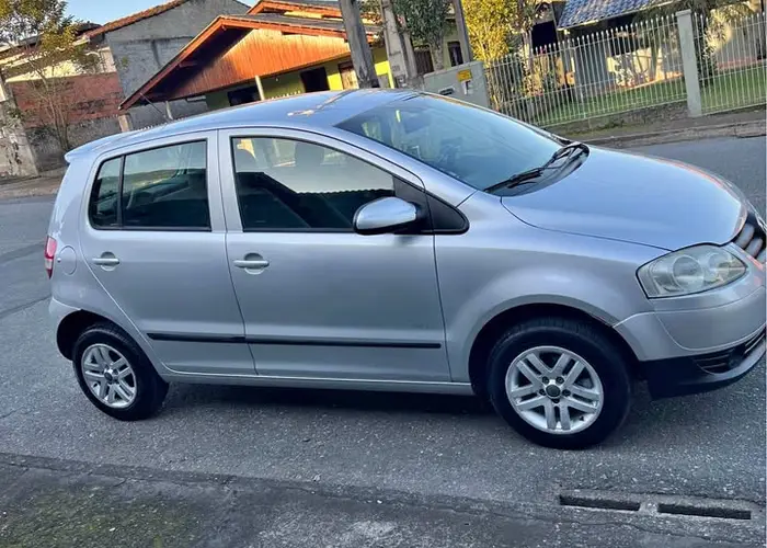 Volkswagen Fox 2010 1.0 Completo.