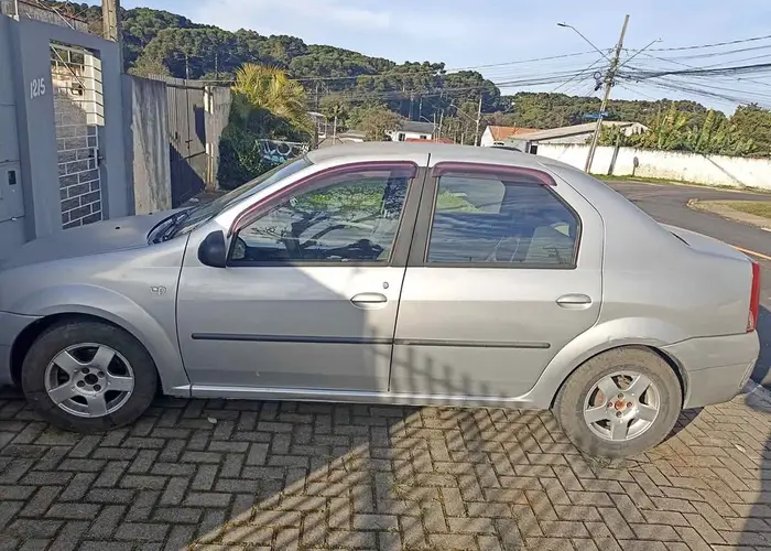Renault Logan 2009 1.0
