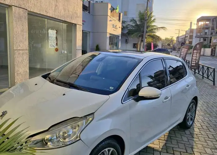Peugeot 208 2015 1.6