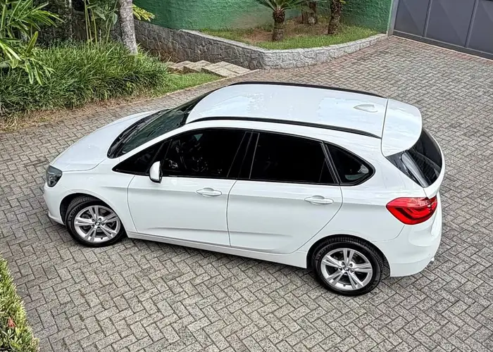 Bmw 220i 2017 Tourer 2.0 Turbo Impecável