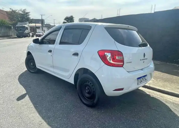 Renault Sandero 2018 1.0