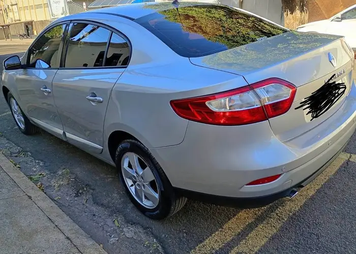 Renault Fluence 2013 9.9
