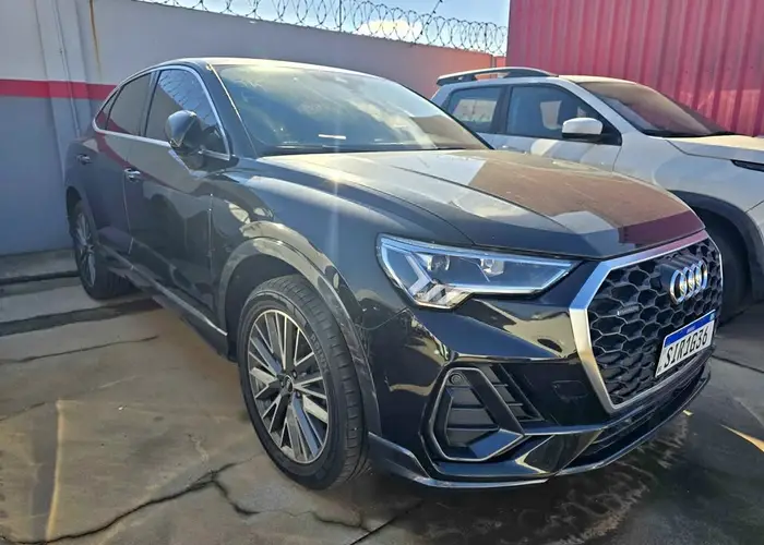 Audi Q3 2024 2.0