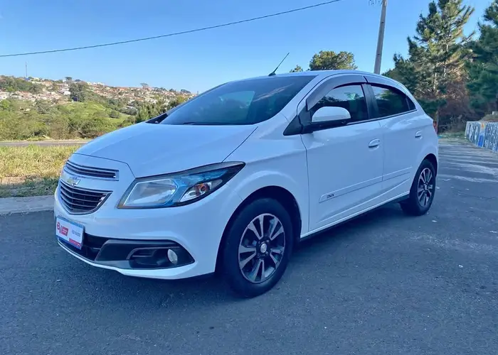 Chevrolet Ônix 2015 Ltz R$7.000 00 1.4