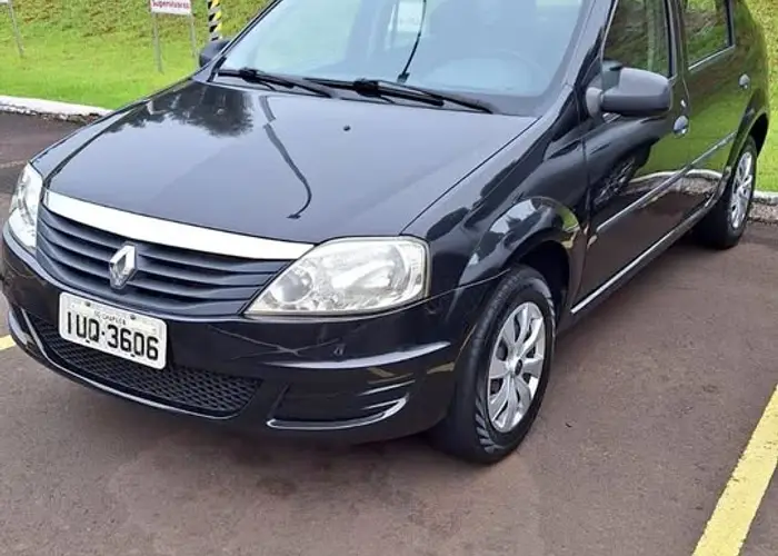 Renault Logan 2013 1.0