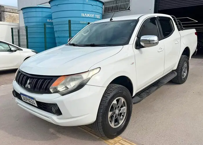 Mitsubishi L 2017 200 Triton Gl 2.4