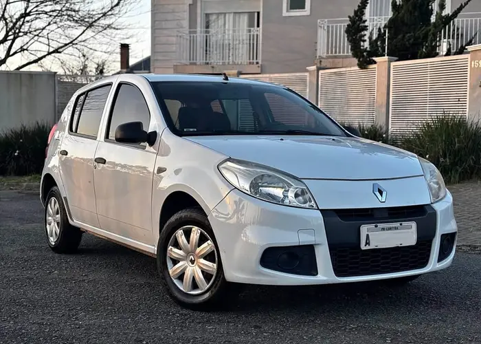 Renault Sandero 2013 1.0