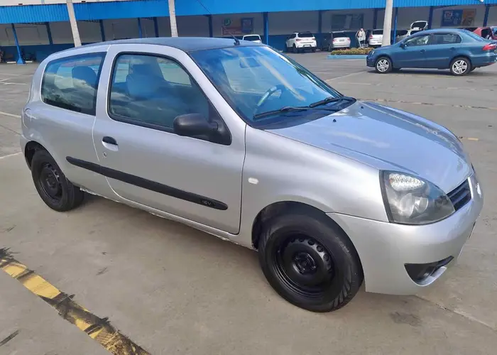 Renault Clio 2011 1.0
