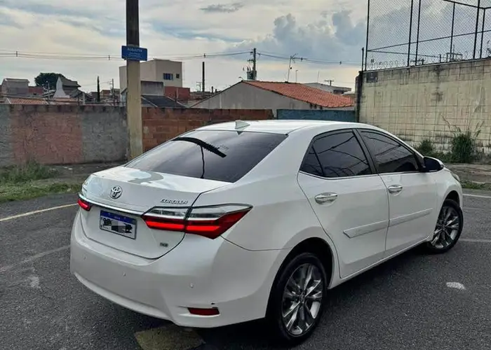 Toyota Corolla 2019 2.0