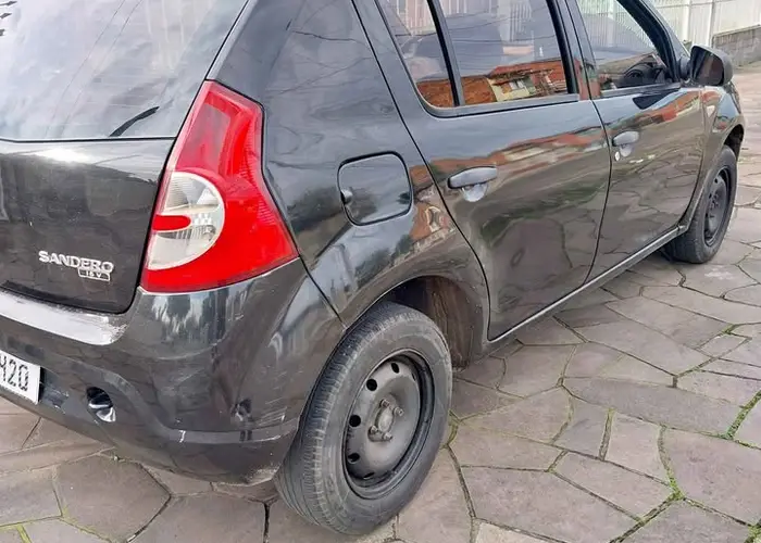 Renault Sandero 2010 1.0