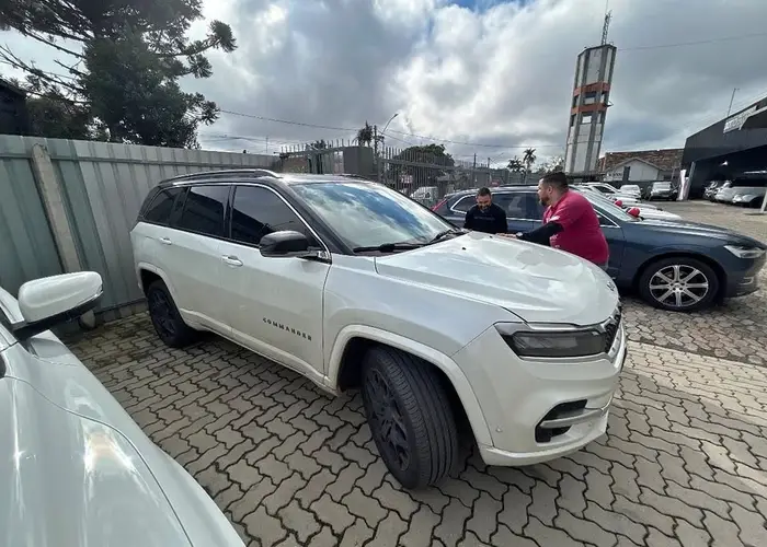Jeep Commander 2022 Overl. Td380 2.0 4x4