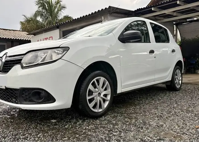 Renault Sandero 2017 1.0 Aut Flex 32.734