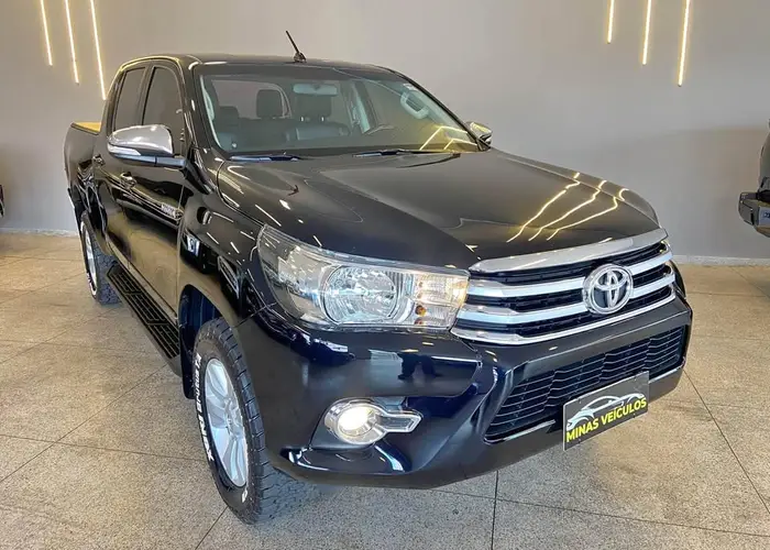 Toyota Hilux 2017 2.7 Srv