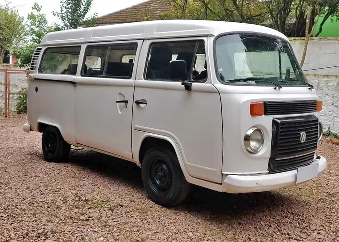 Volkswagen Kombi 2007 1.4flex 12 Lugares 1.4