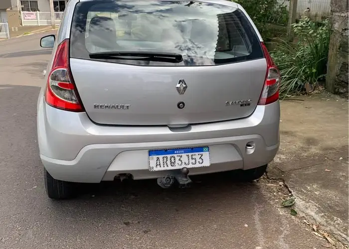 Renault Autentic 2010 1.0