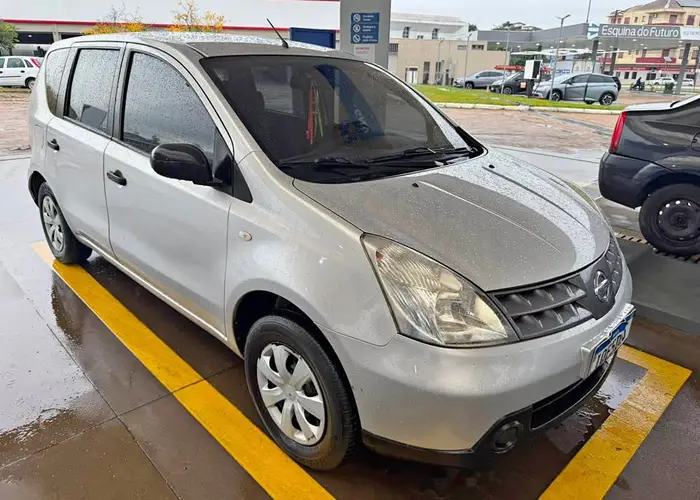 Nissan Livina 2010 1.8