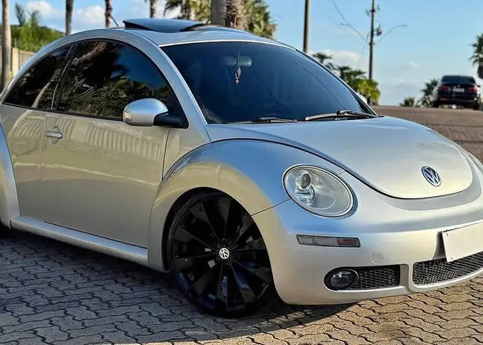 Volkswagen New 2008 Beetle 2.0