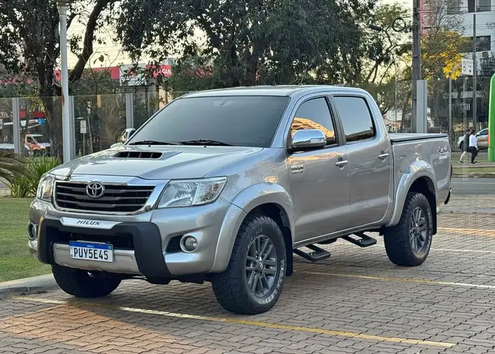 Toyota Hilux 2015 ( 29 Mil 3.0