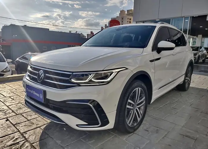 Volkswagen Tiguan 2024 Allspace R-line 2.0 -