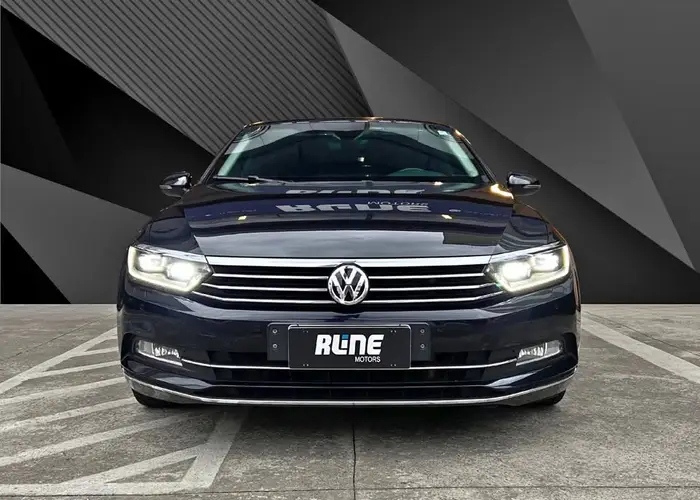 Volkswagen Passat 2018 Highline Bluemotion 2.0 Tsi