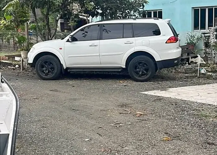 Mitsubishi Pajero 2013 3.2