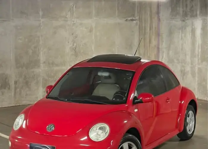Volkswagen New 2002 Beetle 2.0